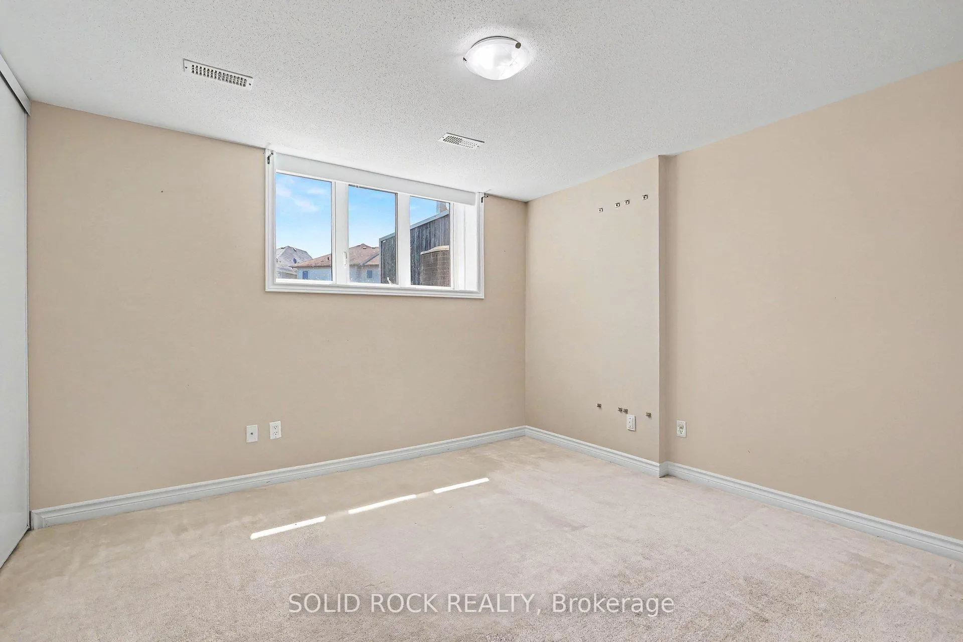 Photo 15 of 620 Lakeridge Drive, Ottawa, Avalon East — HOMEH