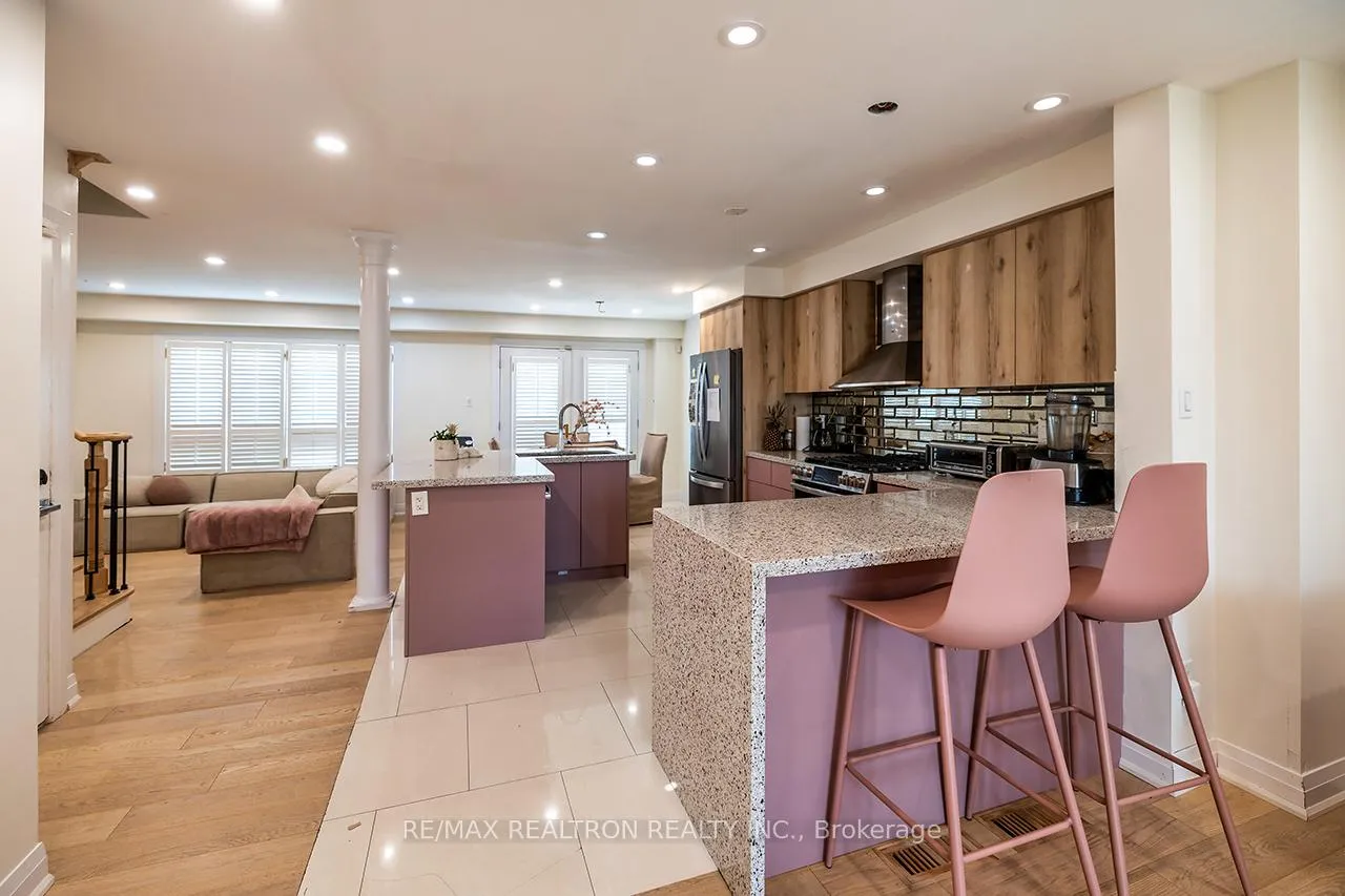 Photo 7 of Unit Upper, 14 Styles Crescent, Ajax, Northeast Ajax — HOMEH