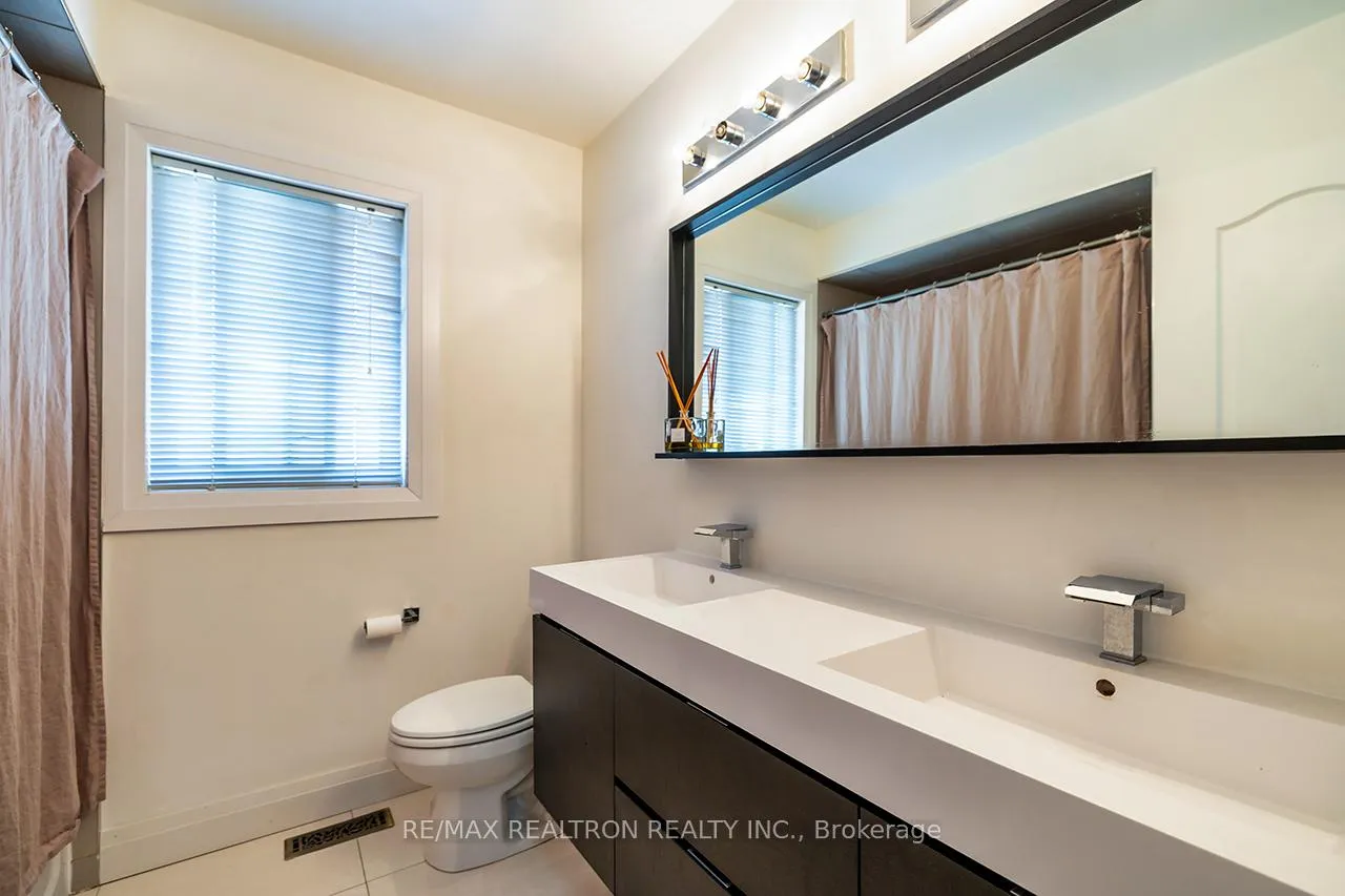 Photo 18 of Unit Upper, 14 Styles Crescent, Ajax, Northeast Ajax — HOMEH