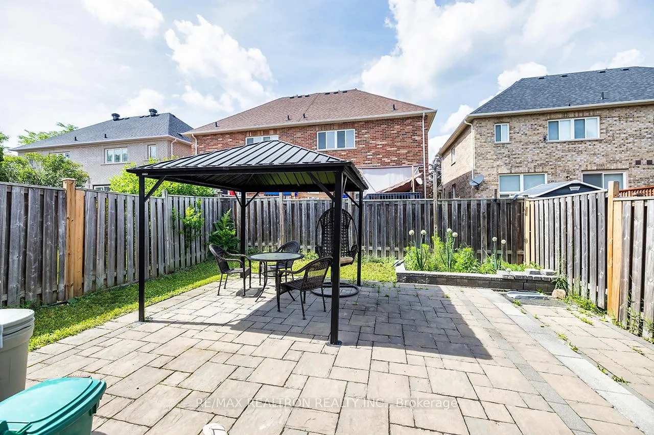 Photo 33 of Unit Upper, 14 Styles Crescent, Ajax, Northeast Ajax — HOMEH