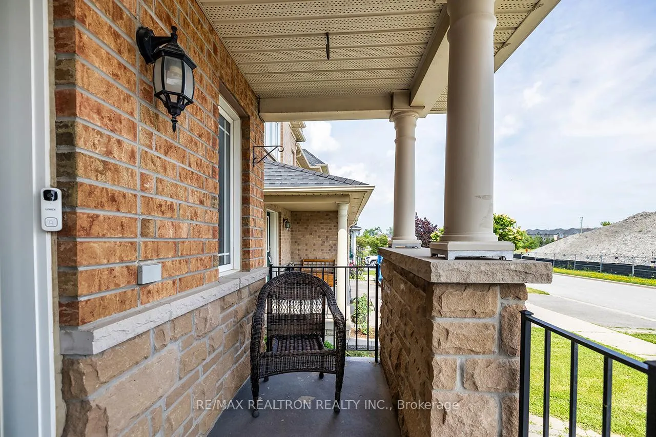 Photo 38 of Unit Upper, 14 Styles Crescent, Ajax, Northeast Ajax — HOMEH