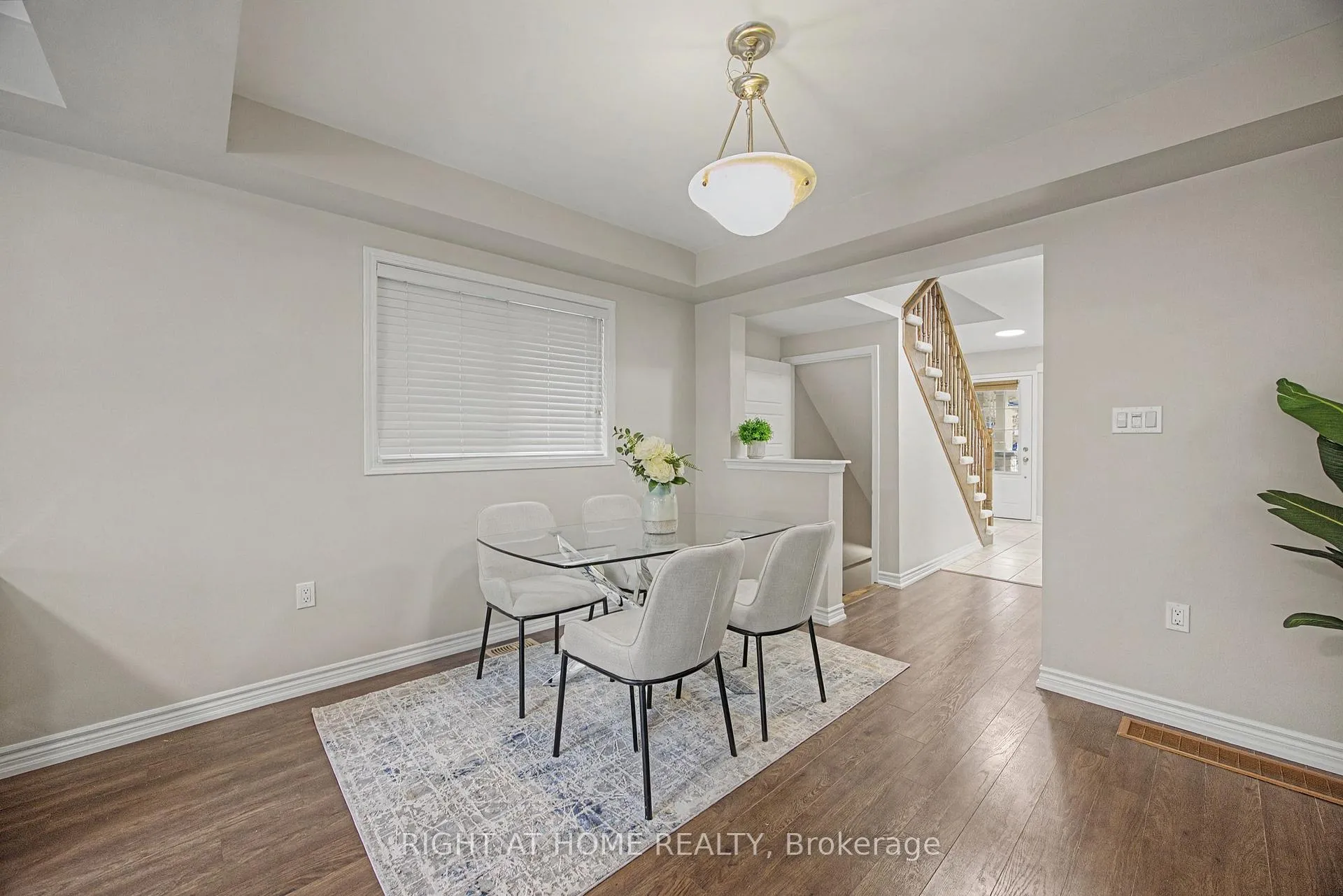 Photo 13 of 1235 Mulroney Heights, Milton, Ford — HOMEH