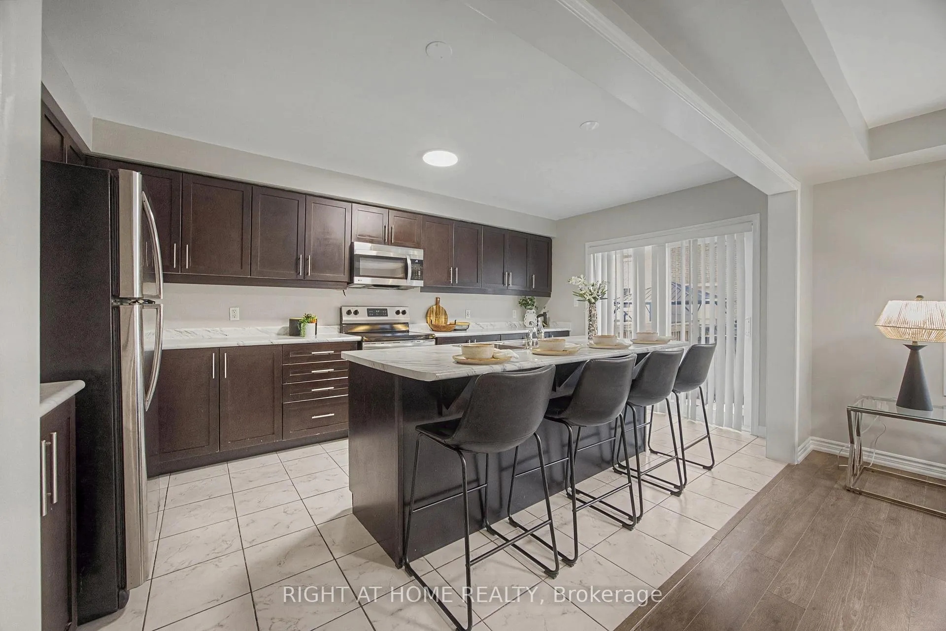 Photo 19 of 1235 Mulroney Heights, Milton, Ford — HOMEH