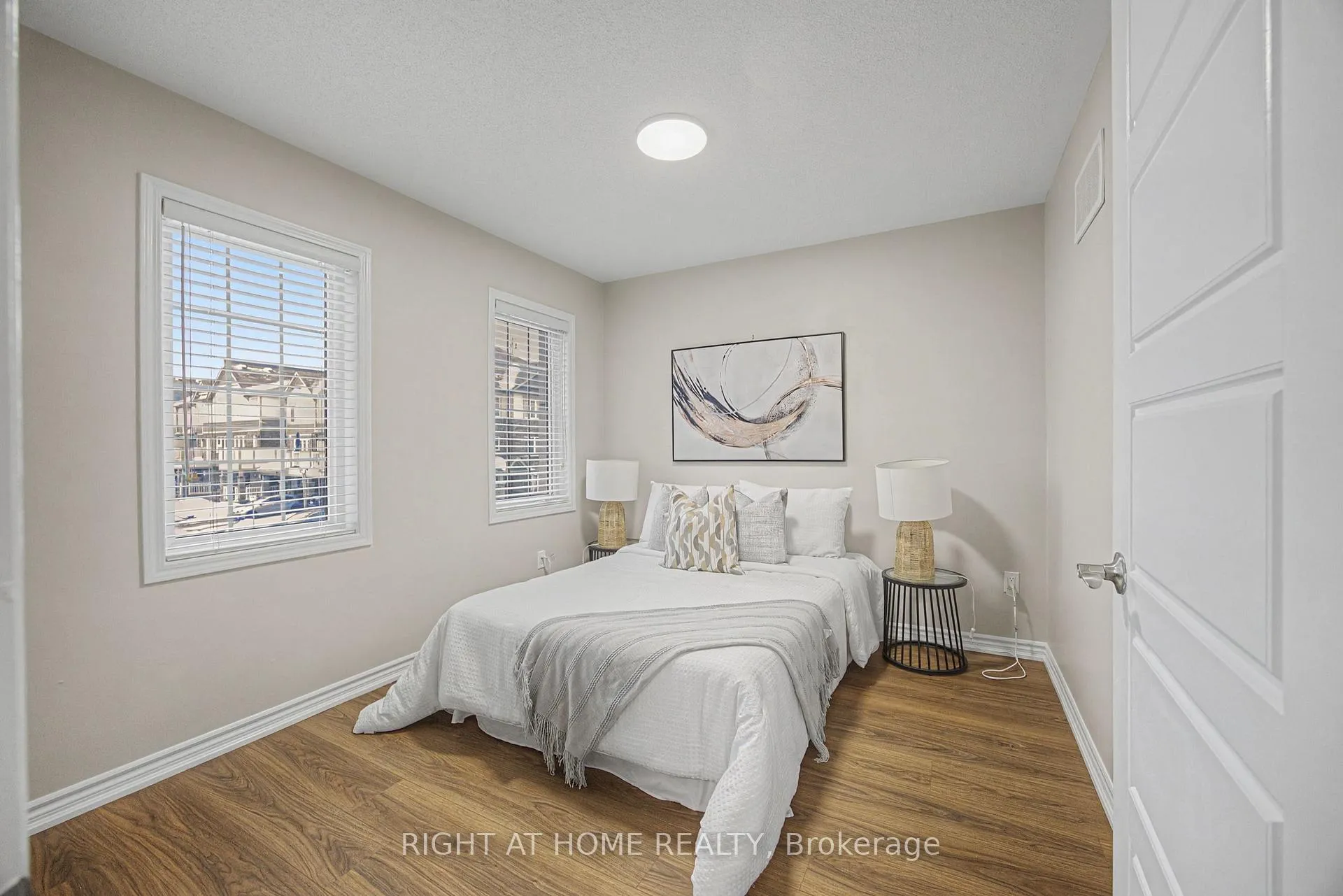 Photo 33 of 1235 Mulroney Heights, Milton, Ford — HOMEH