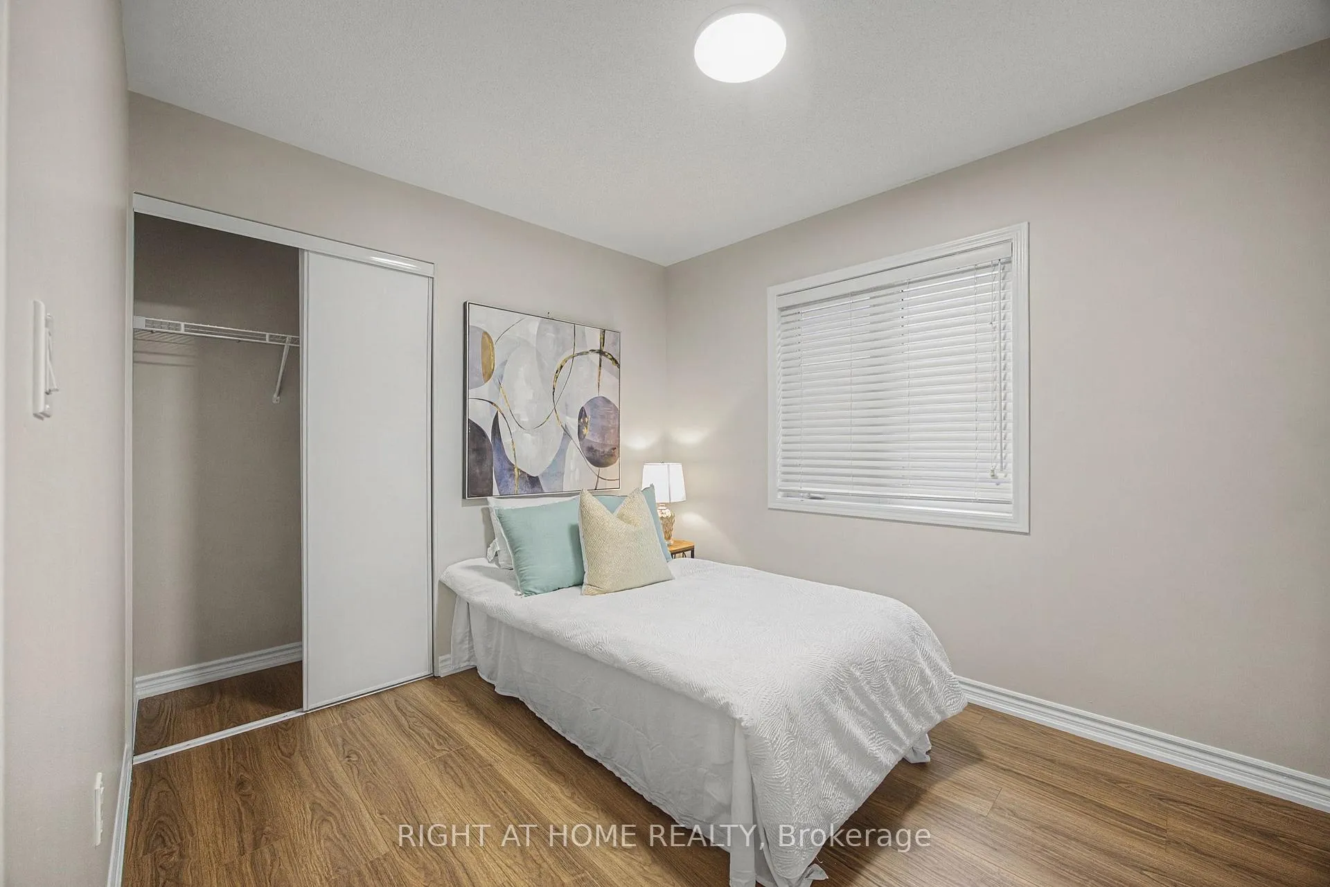 Photo 36 of 1235 Mulroney Heights, Milton, Ford — HOMEH