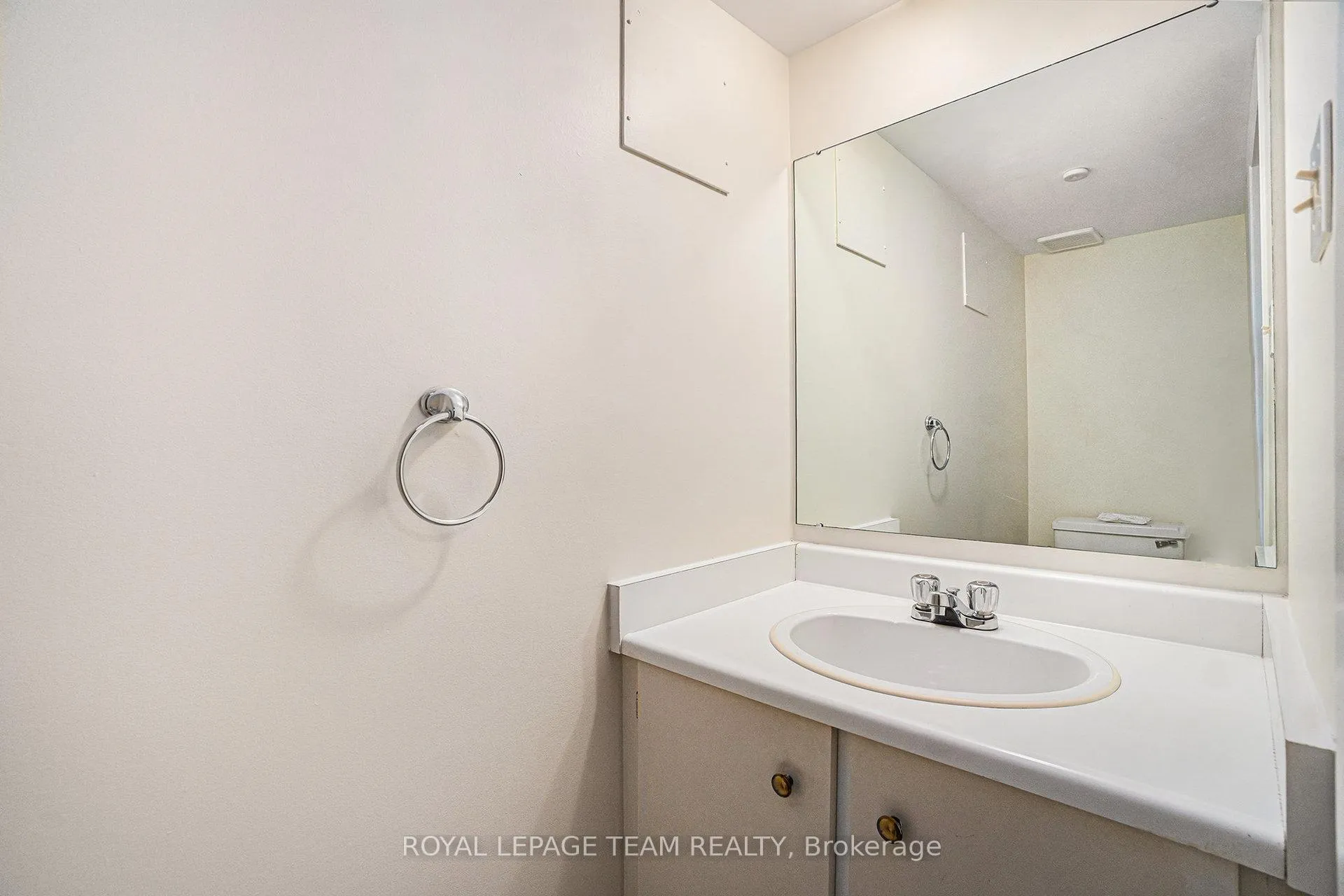 Photo 11 of 440 Kintyre Private, Ottawa, Carleton Square — HOMEH
