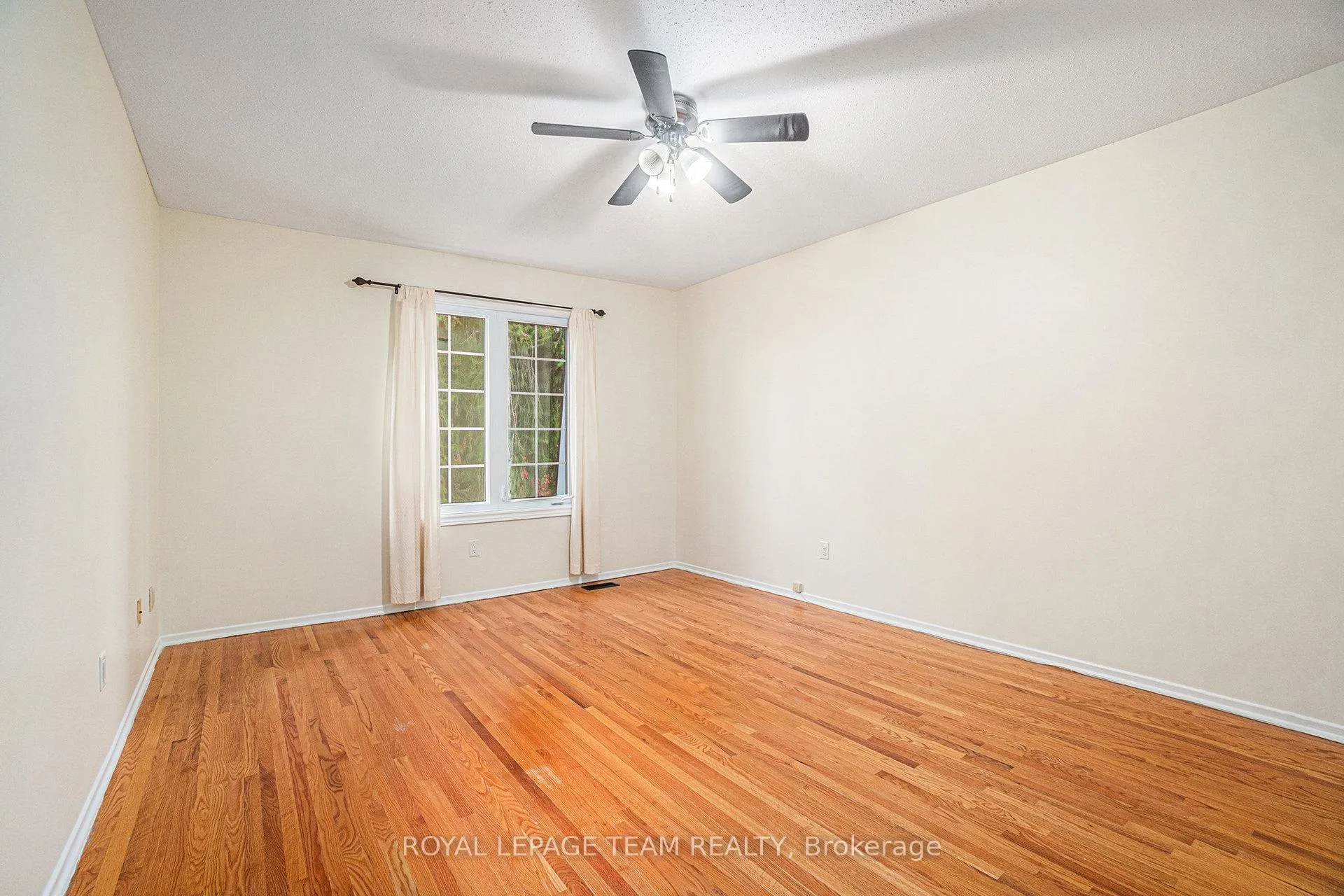 Photo 16 of 440 Kintyre Private, Ottawa, Carleton Square — HOMEH