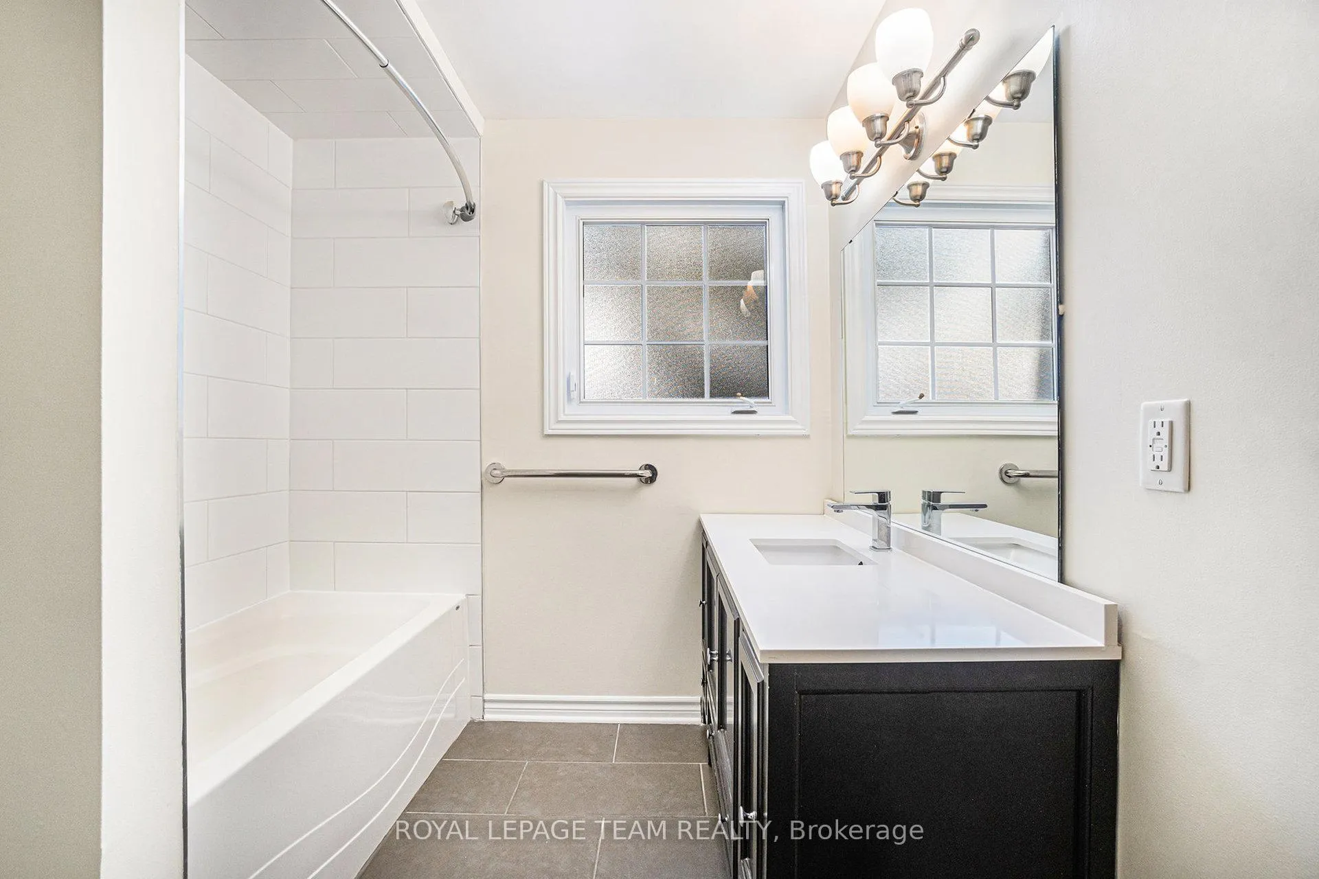 Photo 17 of 440 Kintyre Private, Ottawa, Carleton Square — HOMEH