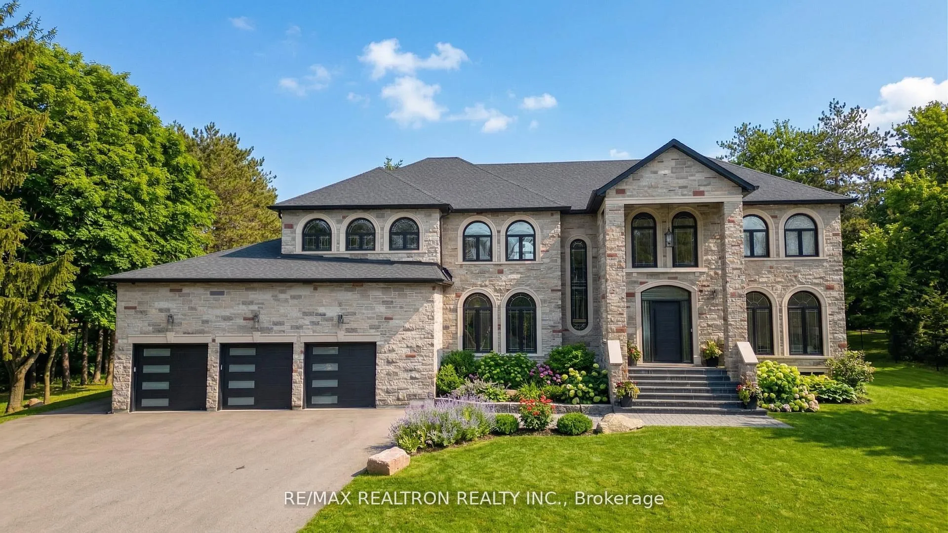 Photo 4 of 14705 Jane Street, King, Rural King — HOMEH