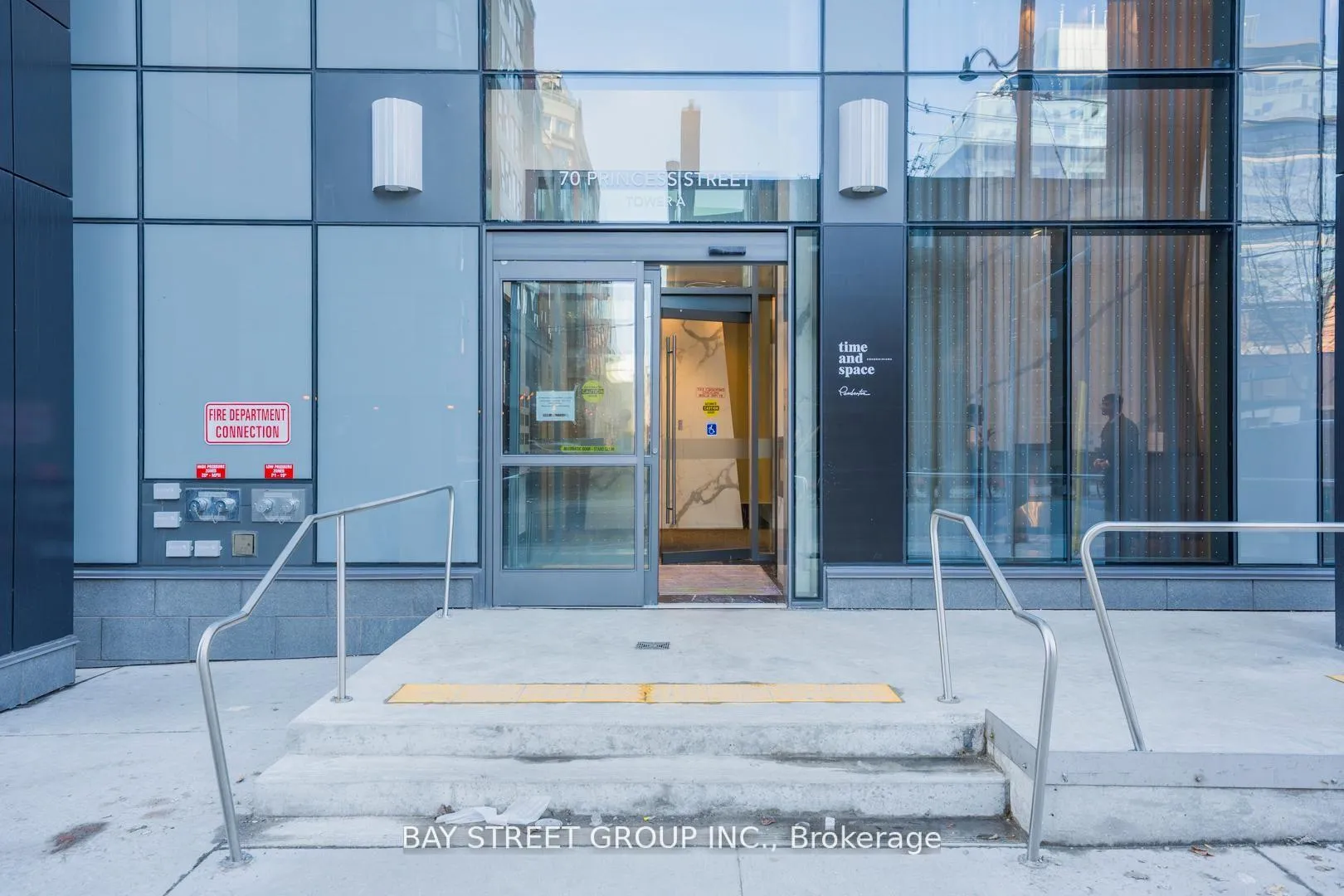 Photo 2 of Unit 1227E, 70 Princess Street, Toronto, Moss Park — HOMEH