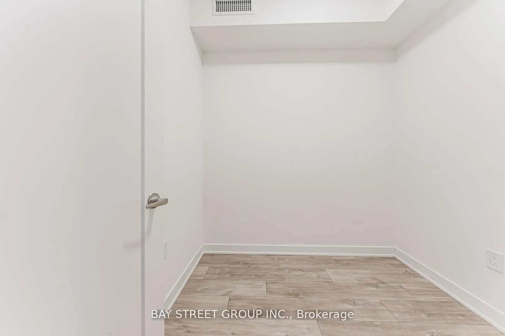 Photo 9 of Unit 1227E, 70 Princess Street, Toronto, Moss Park — HOMEH