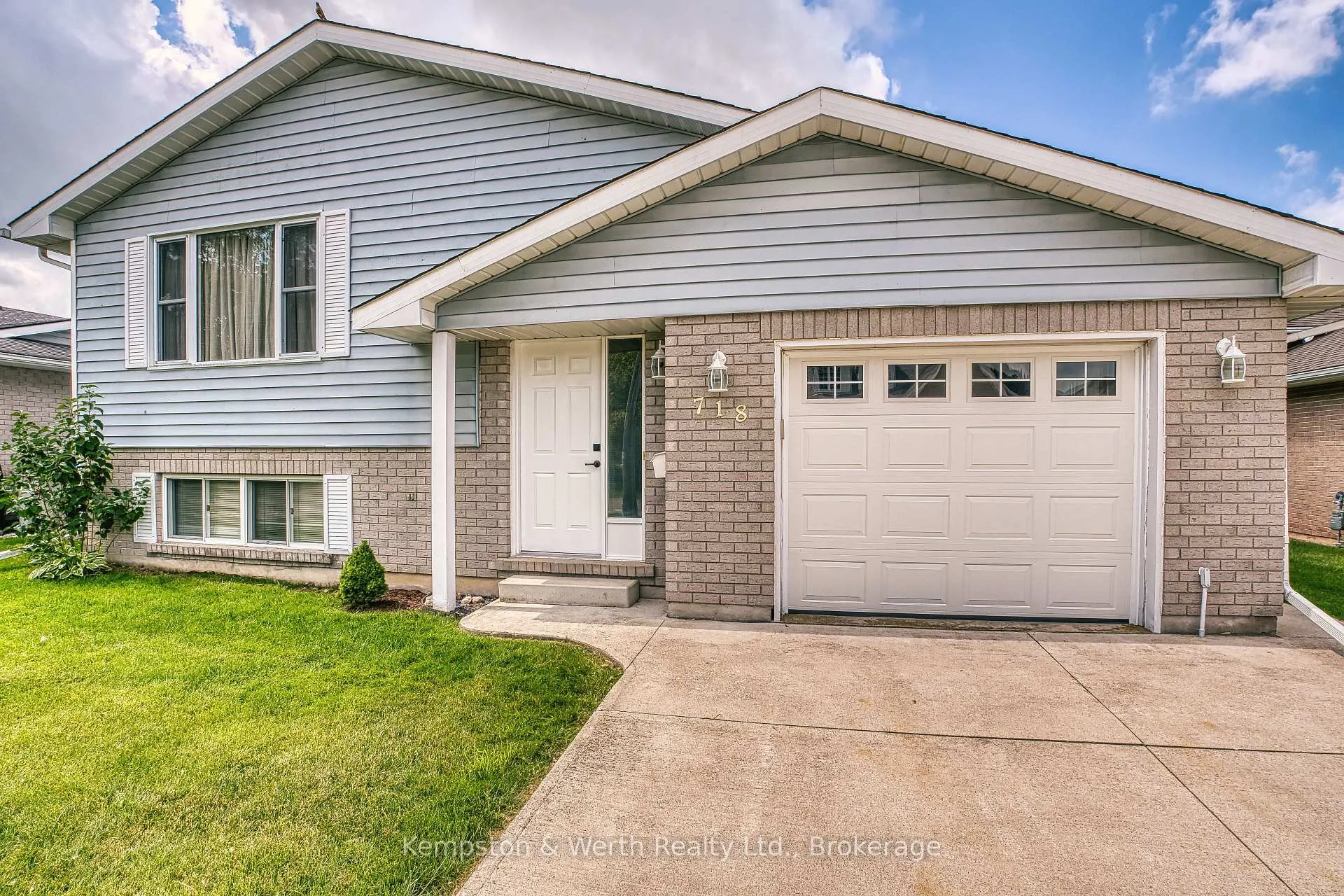 Photo 5 of 718 Edgar Street W, North Perth, Listowel — HOMEH