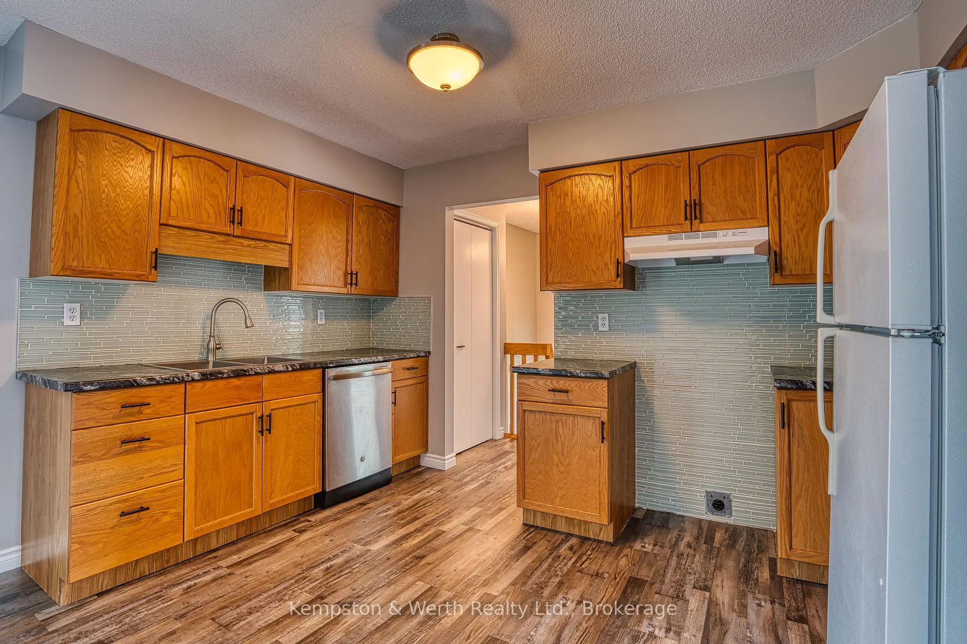 Photo 17 of 718 Edgar Street W, North Perth, Listowel — HOMEH