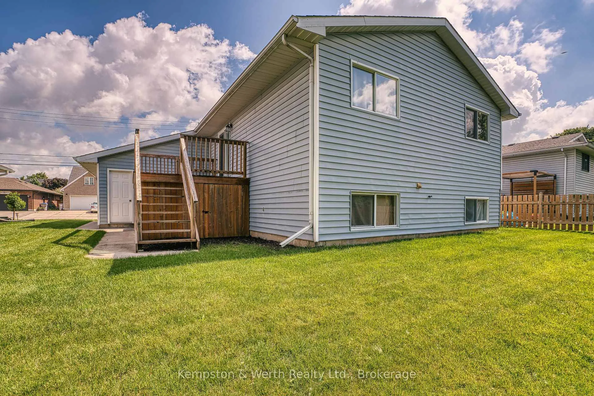 Photo 38 of 718 Edgar Street W, North Perth, Listowel — HOMEH