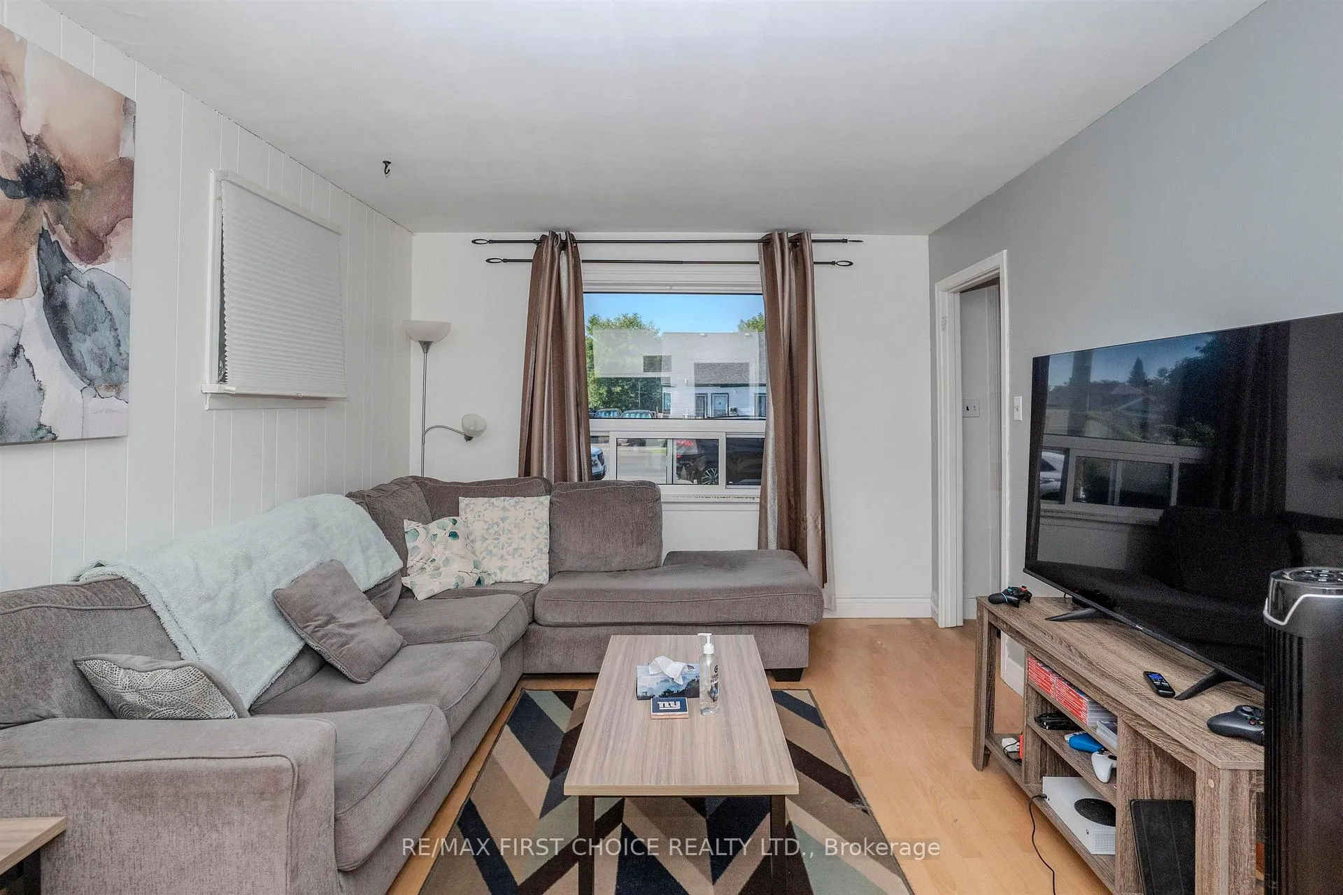Photo 2 of 262 Brock Street, Thunder Bay, Westfort — HOMEH