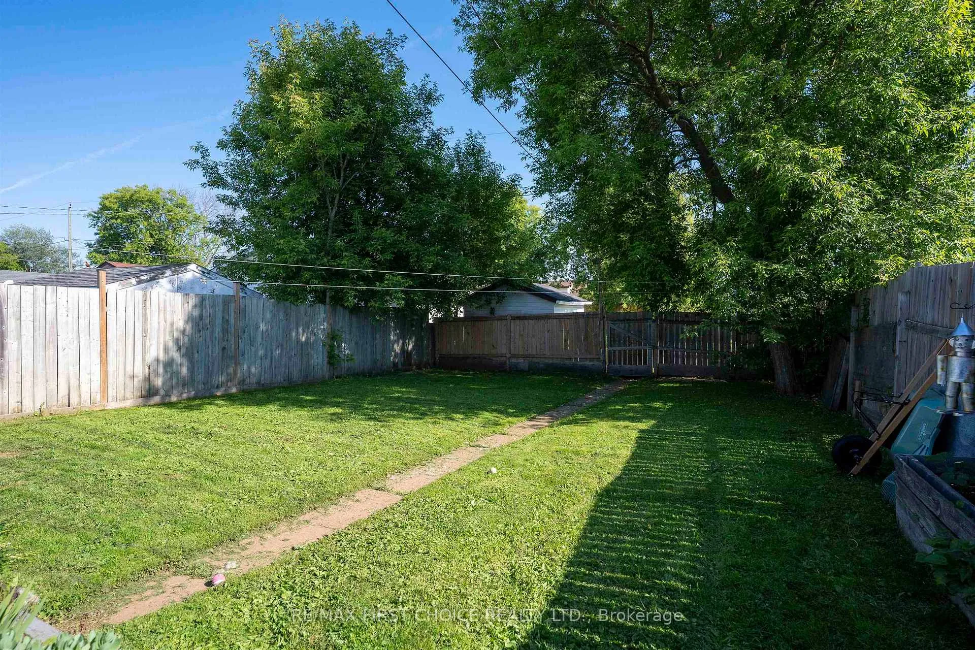 Photo 26 of 262 Brock Street, Thunder Bay, Westfort — HOMEH