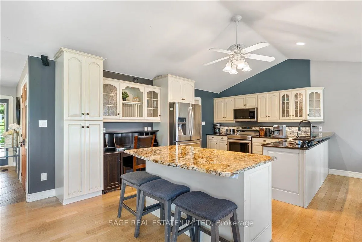 Photo 8 of 1634 Morris Avenue, Selwyn — HOMEH