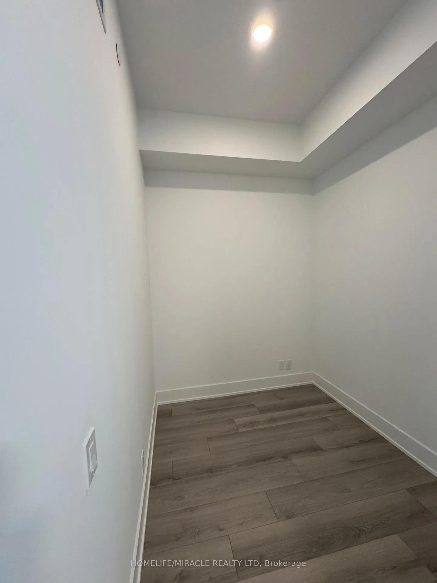 Photo 8 of Unit 332, 20 Deans Drive, Scarborough, Clairlea-Birchmount — HOMEH
