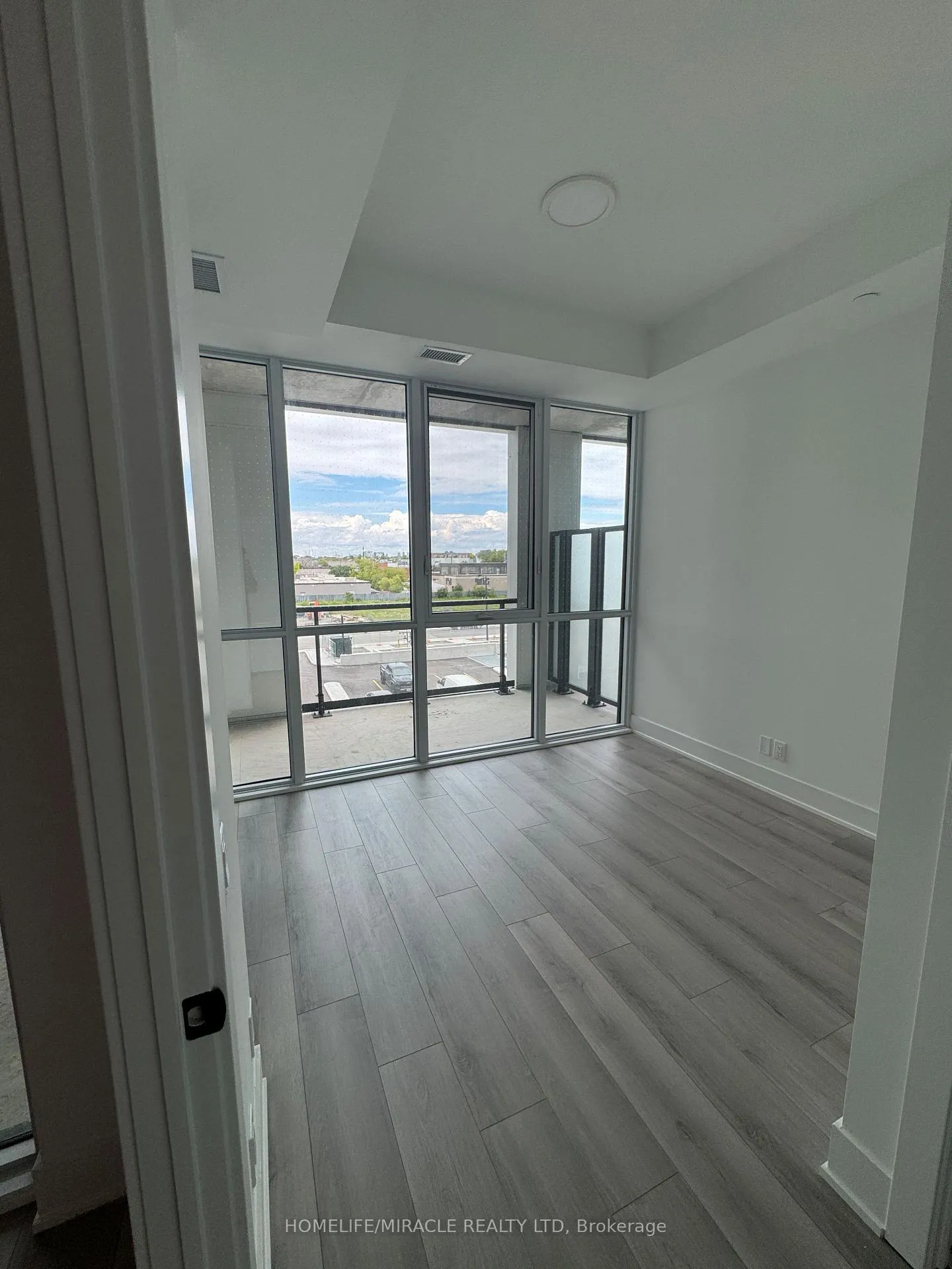 Photo 11 of Unit 332, 20 Deans Drive, Scarborough, Clairlea-Birchmount — HOMEH