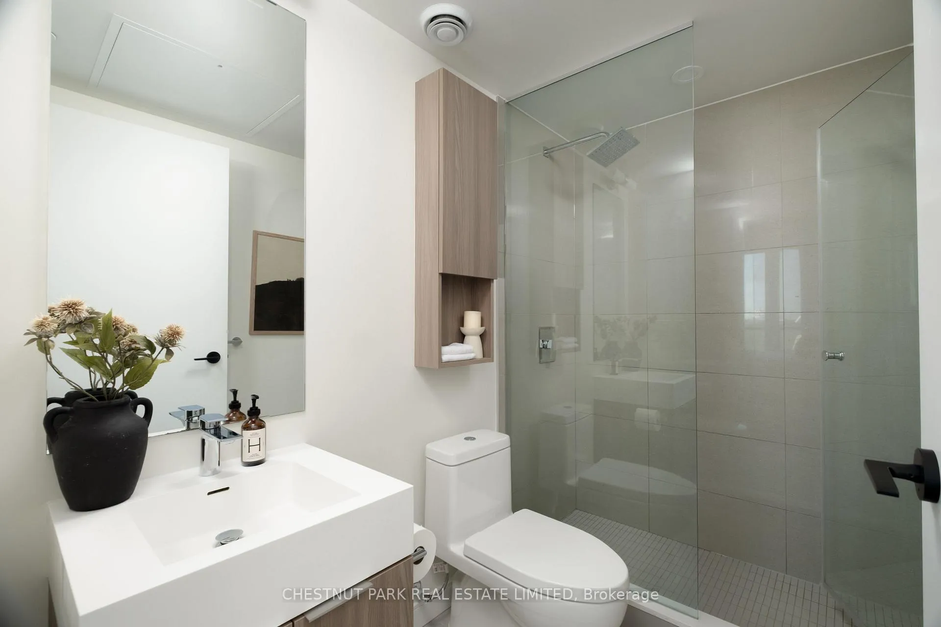 Photo 14 of Unit S440, 35 Rolling Mills Road, Toronto, Waterfront Communities — HOMEH