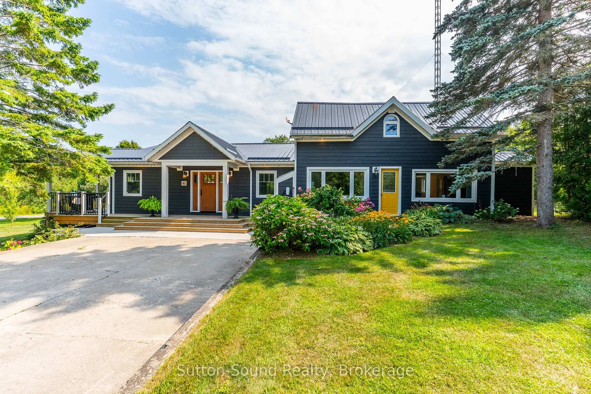 Front of 87 Meadowland Road