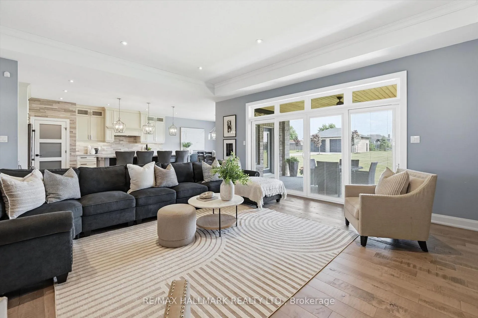 Photo 8 of 18 Kramer Court, Haldimand — HOMEH