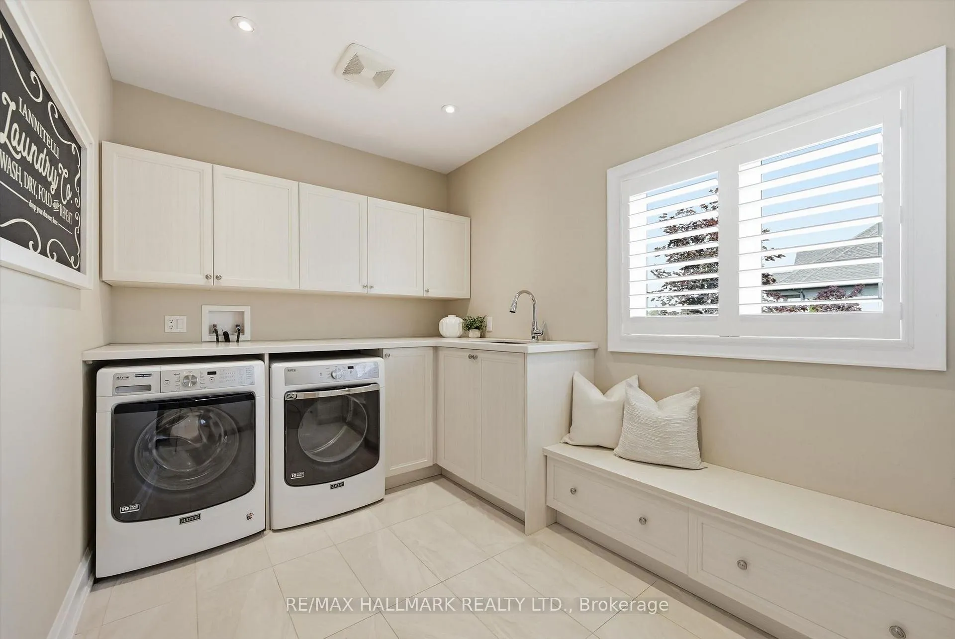 Photo 26 of 18 Kramer Court, Haldimand — HOMEH