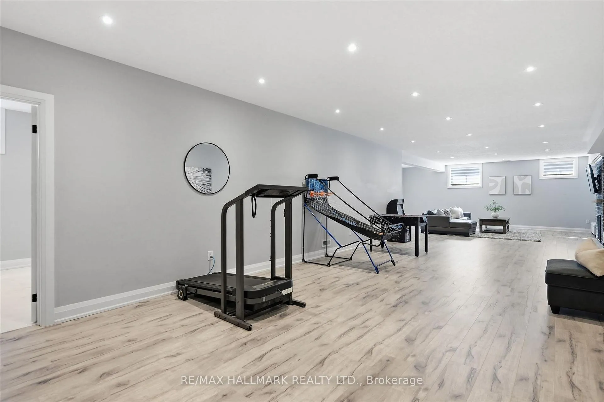 Photo 38 of 18 Kramer Court, Haldimand — HOMEH