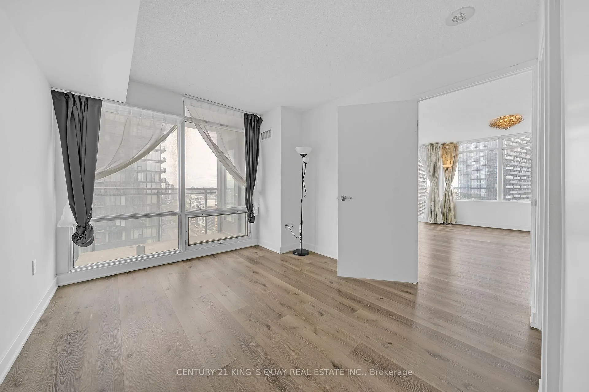 Photo 21 of Unit 3510, 25 Telegram Mews, Toronto, Waterfront Communities — HOMEH