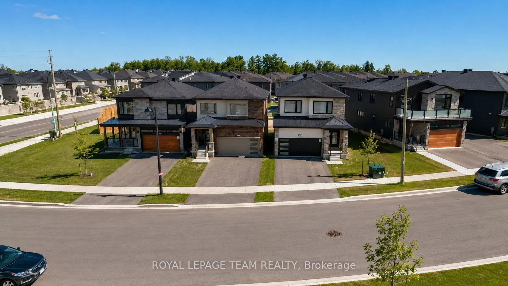 Photo 2 of 803 Crossgate Street, Ottawa, Barrhaven - Stonebridge — HOMEH