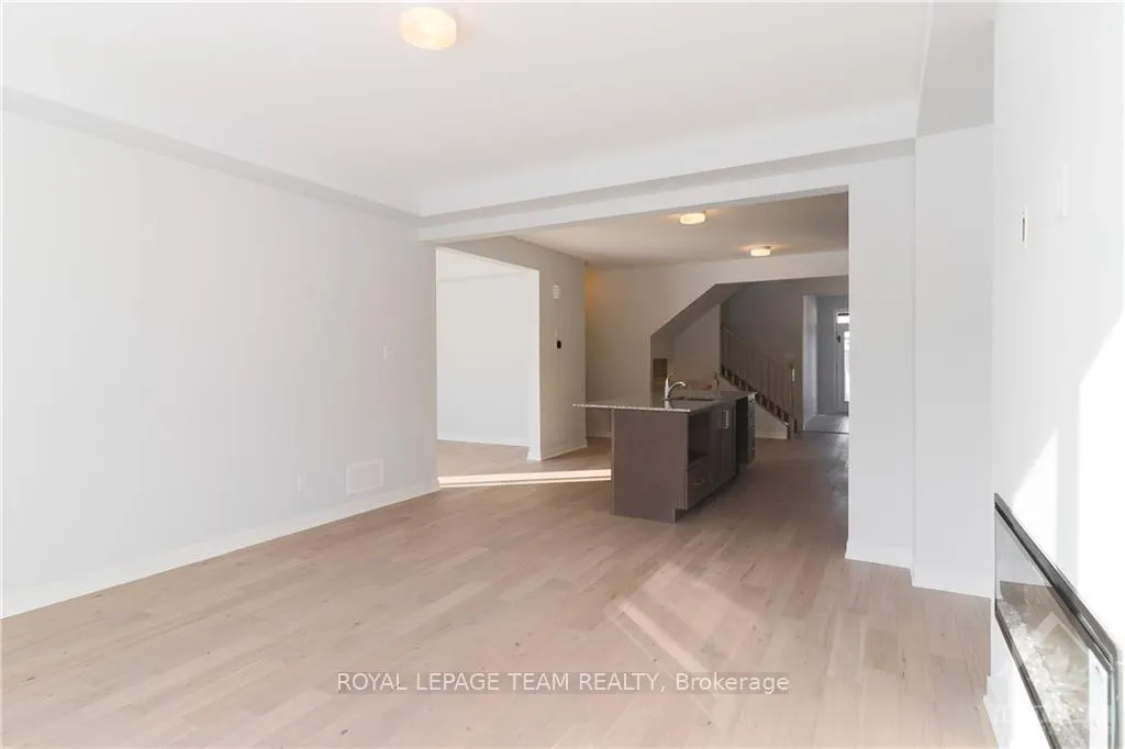 Photo 5 of 803 Crossgate Street, Ottawa, Barrhaven - Stonebridge — HOMEH
