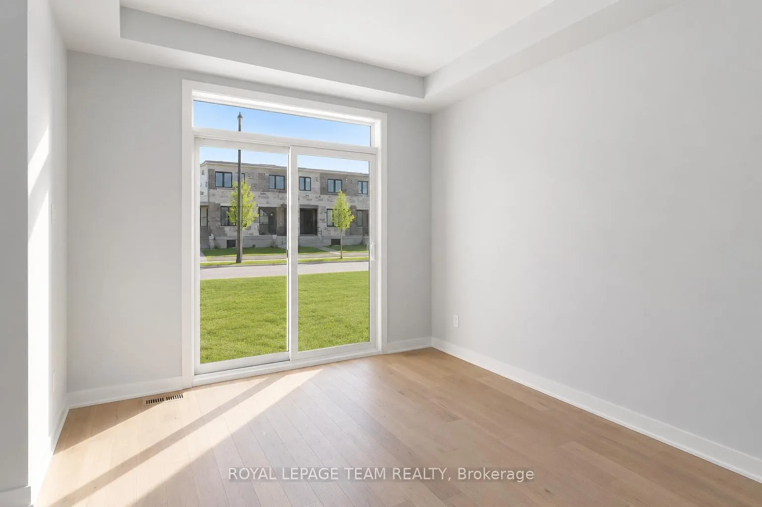 Photo 10 of 803 Crossgate Street, Ottawa, Barrhaven - Stonebridge — HOMEH
