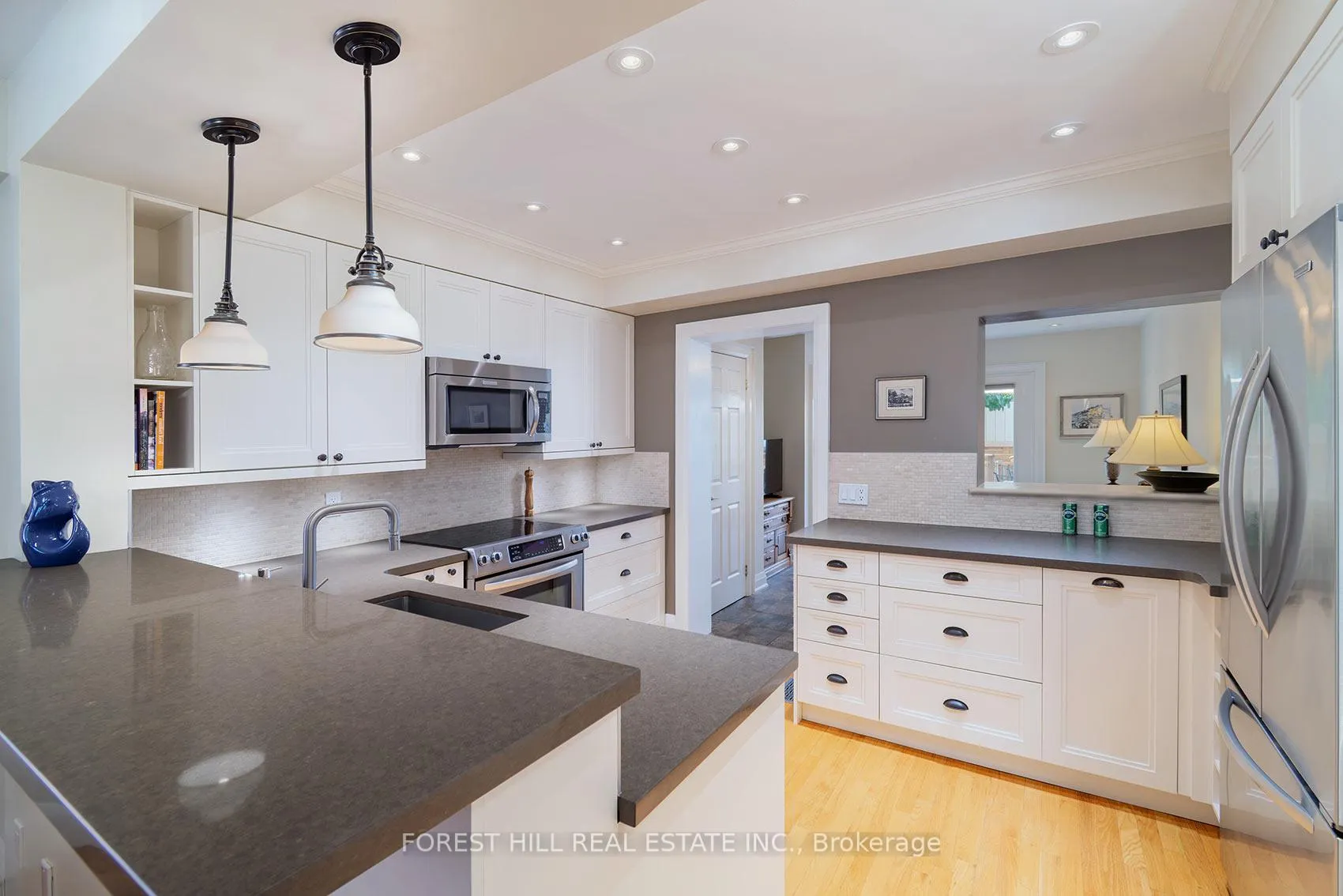Photo 8 of 243 Woburn Avenue, Toronto, Lawrence Park North — HOMEH