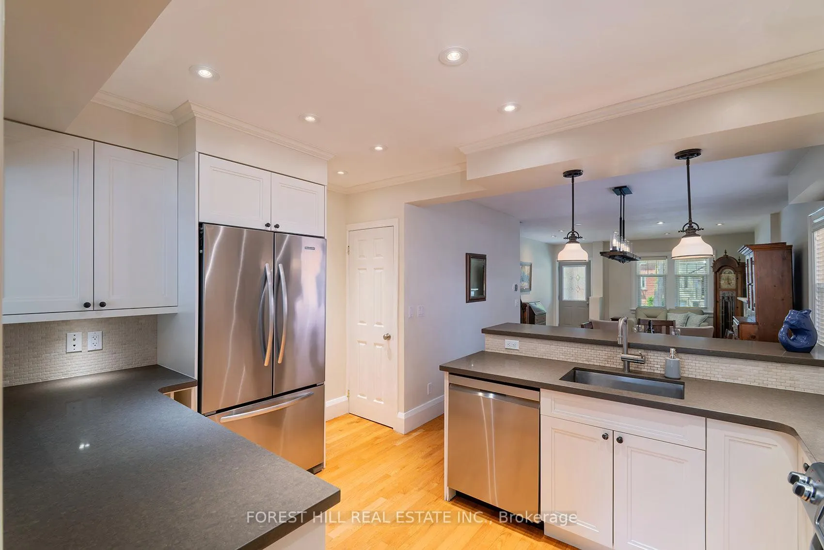 Photo 9 of 243 Woburn Avenue, Toronto, Lawrence Park North — HOMEH