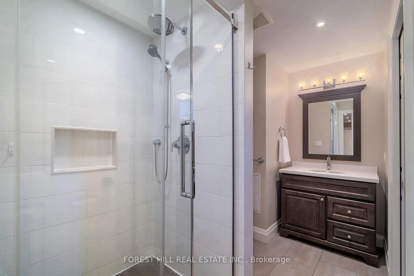 Photo 30 of 243 Woburn Avenue, Toronto, Lawrence Park North — HOMEH