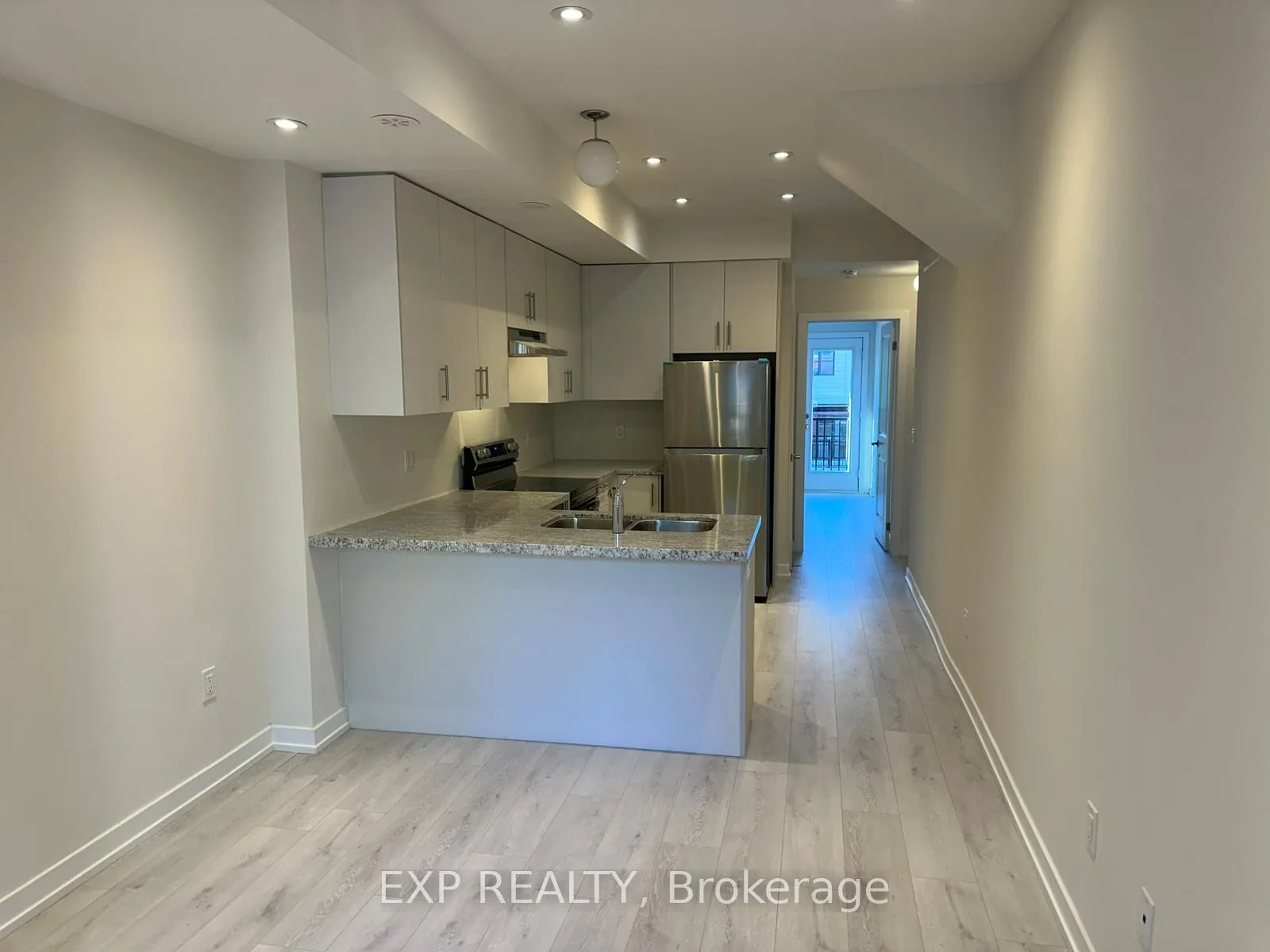 Photo 1 of Unit 241, 15100 Yonge Street, Aurora, Aurora Village — HOMEH