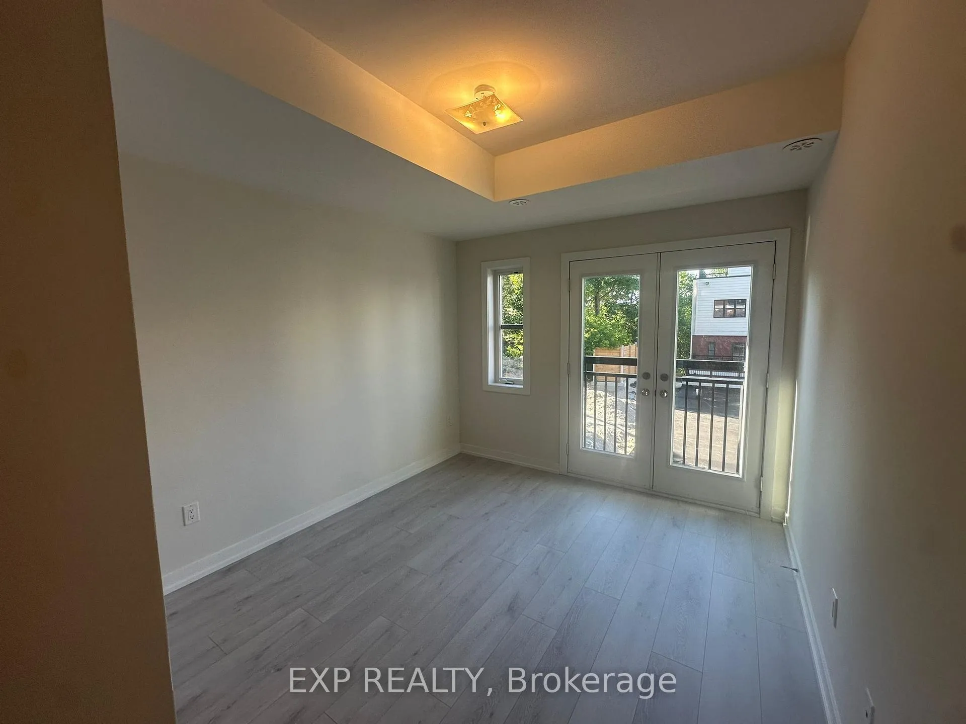 Photo 16 of Unit 241, 15100 Yonge Street, Aurora, Aurora Village — HOMEH