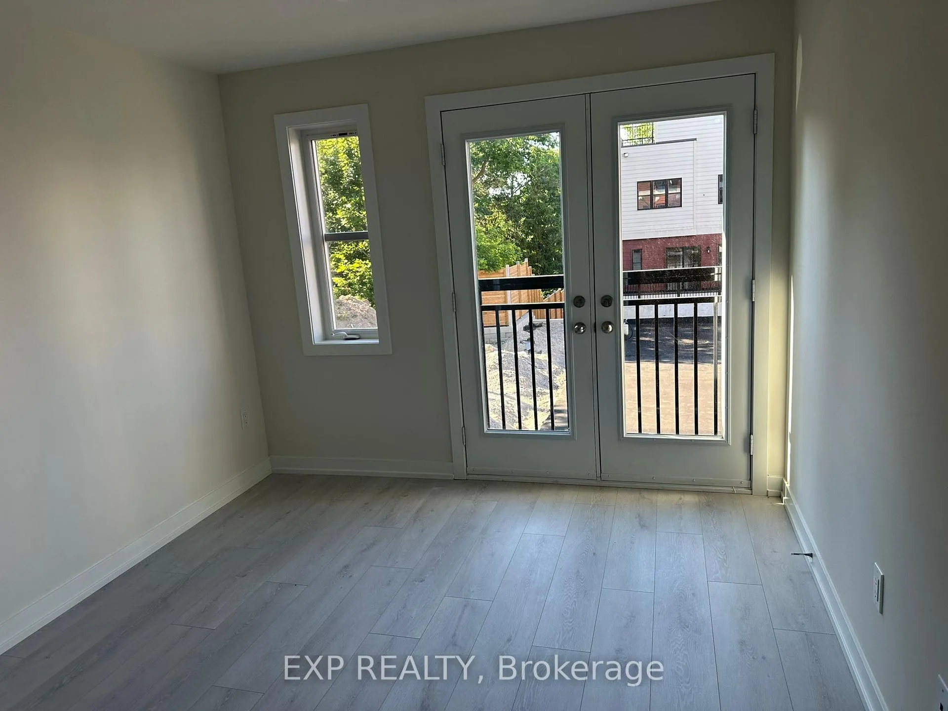 Photo 17 of Unit 241, 15100 Yonge Street, Aurora, Aurora Village — HOMEH