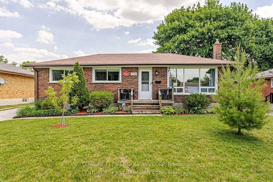 Photo 1 of 212 King Edward Avenue, London, South J — HOMEH
