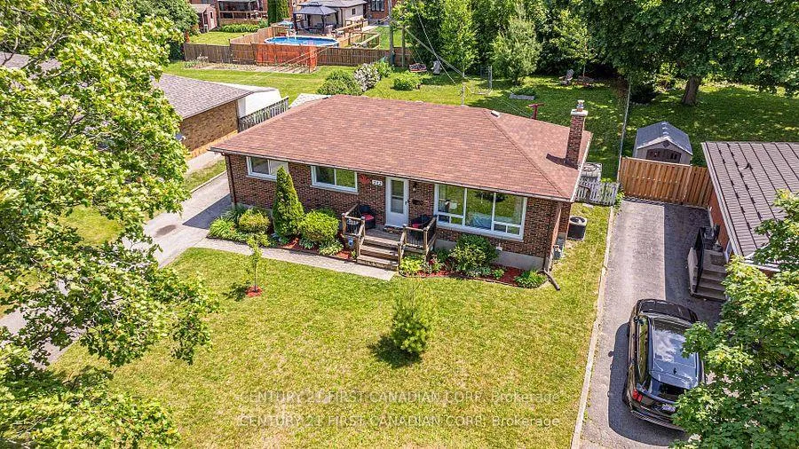 Photo 3 of 212 King Edward Avenue, London, South J — HOMEH