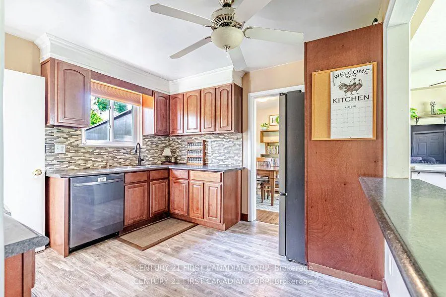 Photo 14 of 212 King Edward Avenue, London, South J — HOMEH