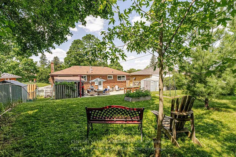 Photo 35 of 212 King Edward Avenue, London, South J — HOMEH