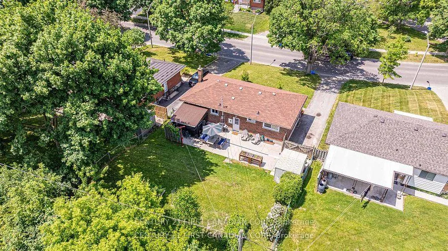 Photo 41 of 212 King Edward Avenue, London, South J — HOMEH