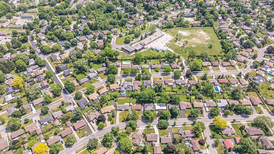 Photo 45 of 212 King Edward Avenue, London, South J — HOMEH