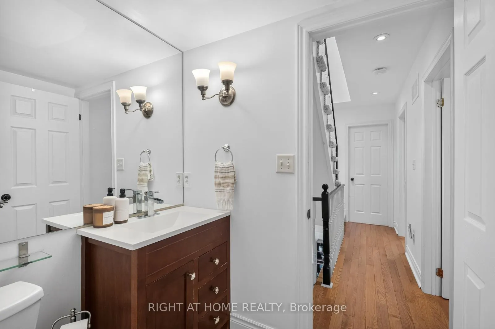 Photo 19 of 722F Kingston Road, Toronto, East End-Danforth — HOMEH