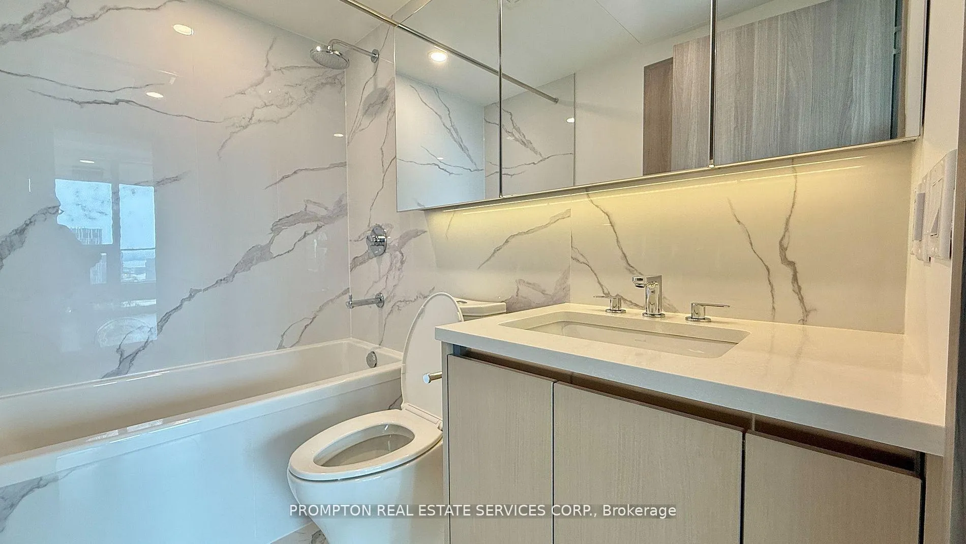 Photo 13 of Unit 3601, 3 Concord Cityplace Way, Toronto, Waterfront Communities — HOMEH