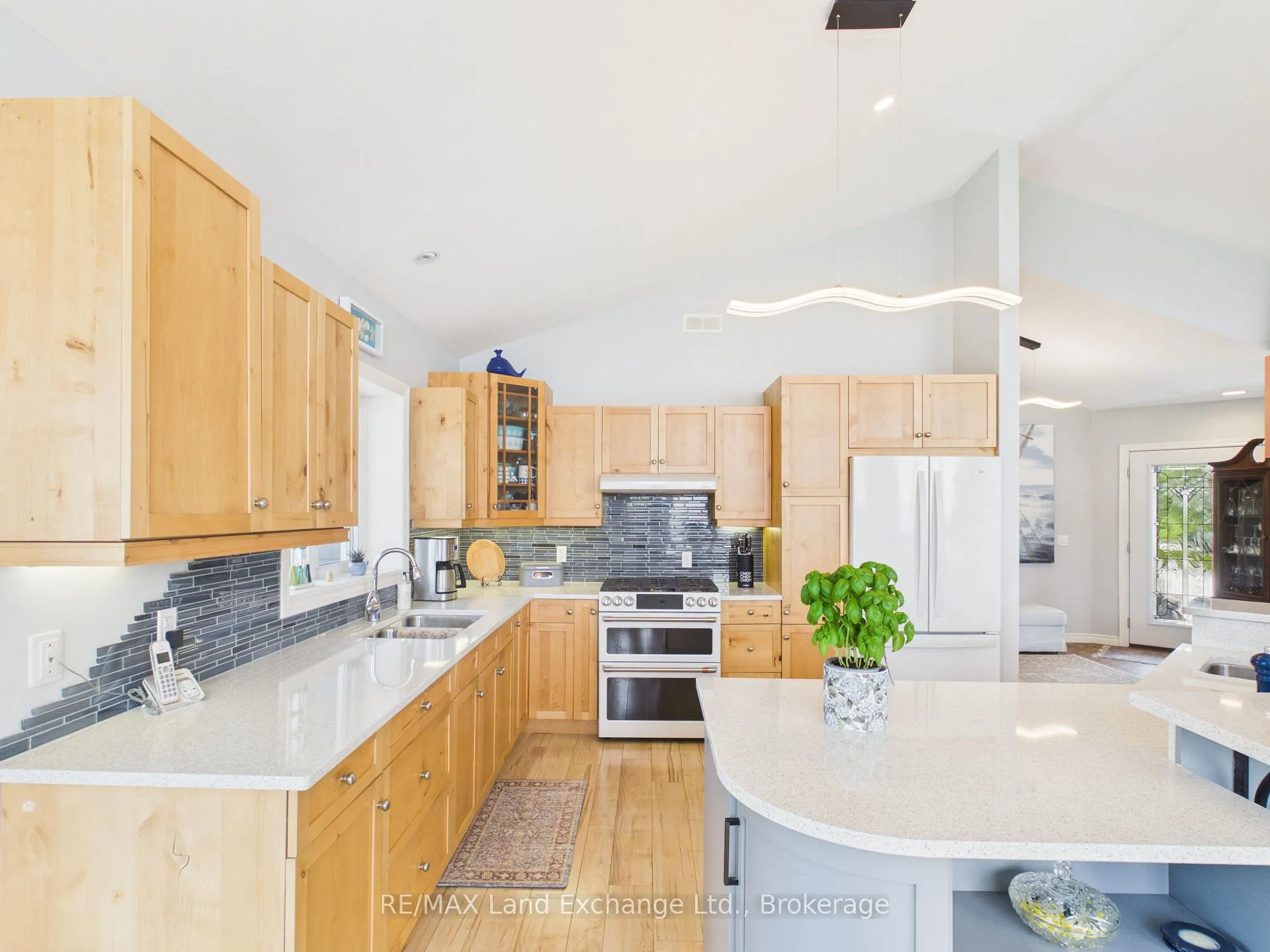 Photo 9 of 752 Lake Range Drive, Huron-Kinloss — HOMEH