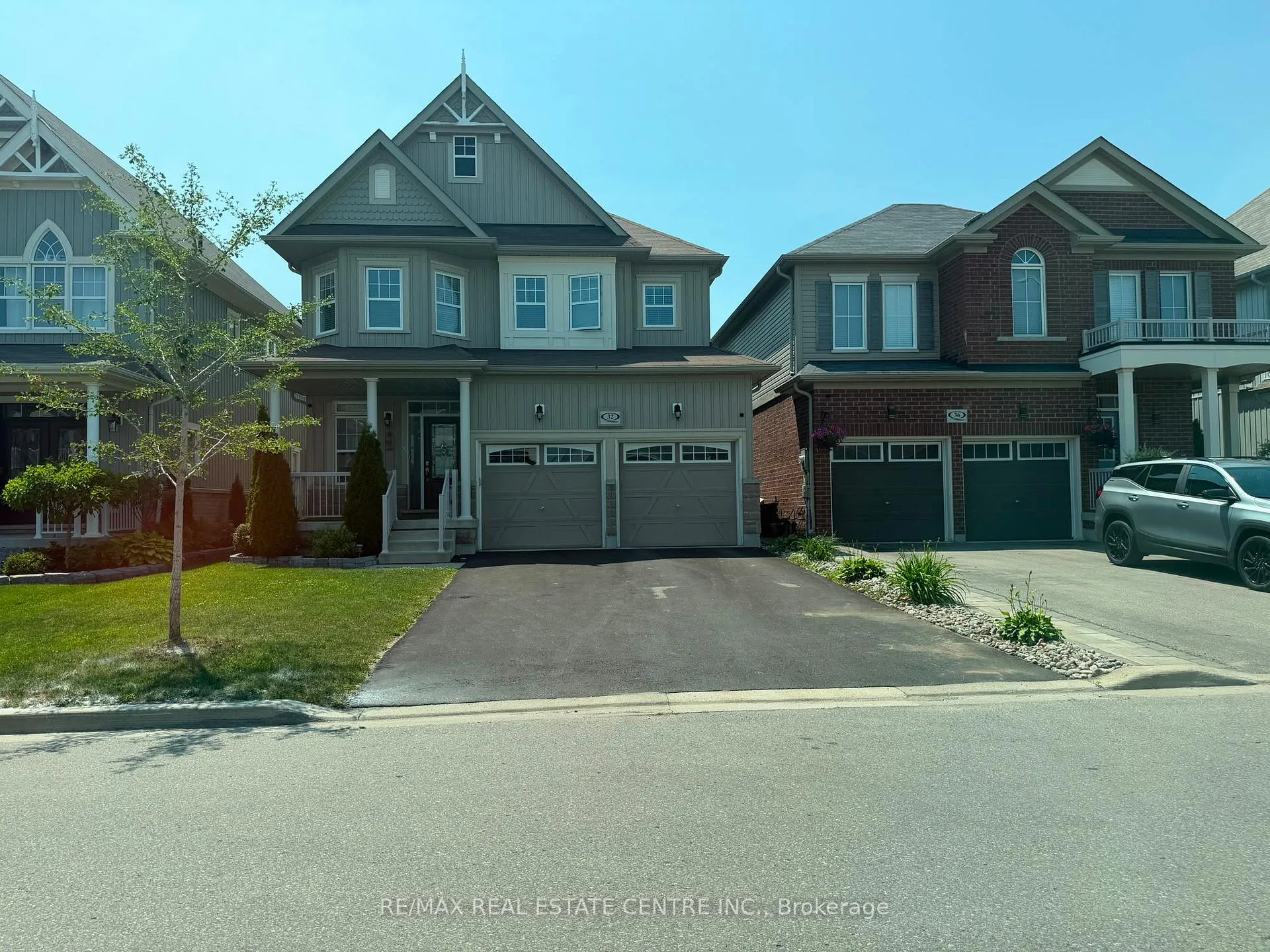 Photo 1 of 32 Ray Richards Street, Clarington, Bowmanville — HOMEH