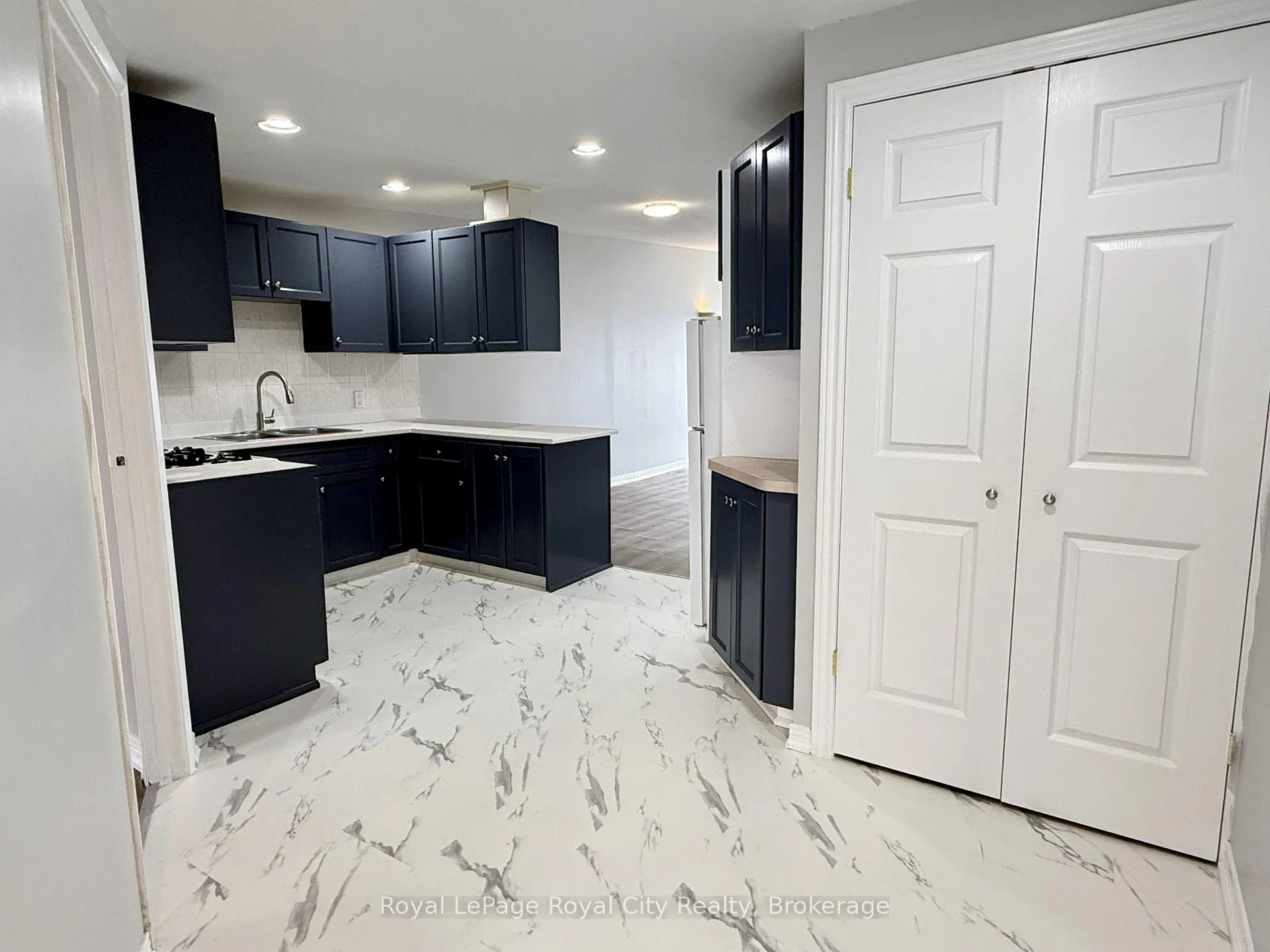 Photo 1 of Unit 2, 33 Wyndham Street N, Guelph, Downtown — HOMEH
