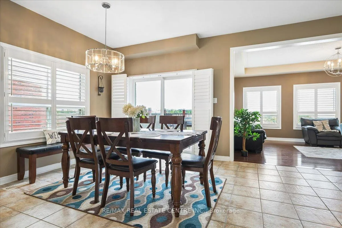 Photo 5 of 33 Paula Court, Orangeville — HOMEH